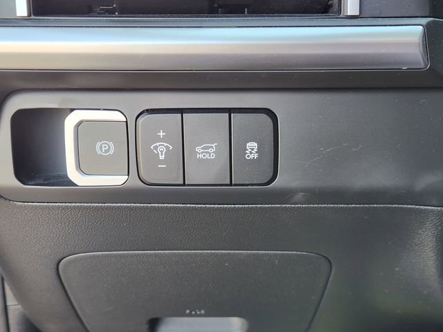 Used 2025 Hyundai Santa Fe SE FWD image 20