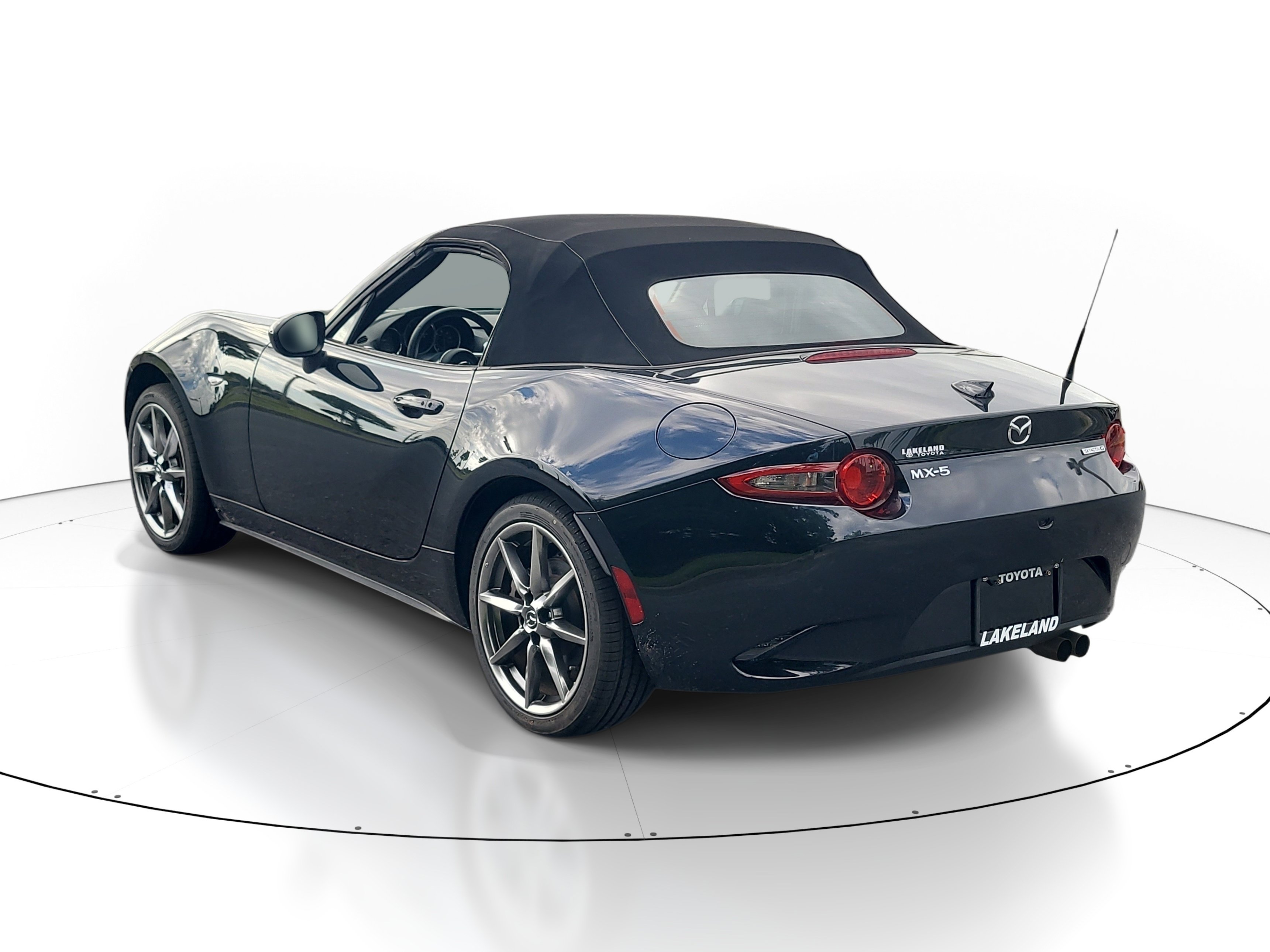 Used 2023 MAZDA MX-5 Miata Grand Touring RWD image 5