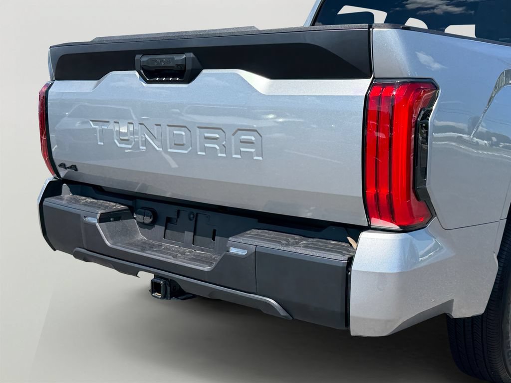 Used 2025 Toyota Tundra SR w/ SR Tow Package AWD/4WD image 10