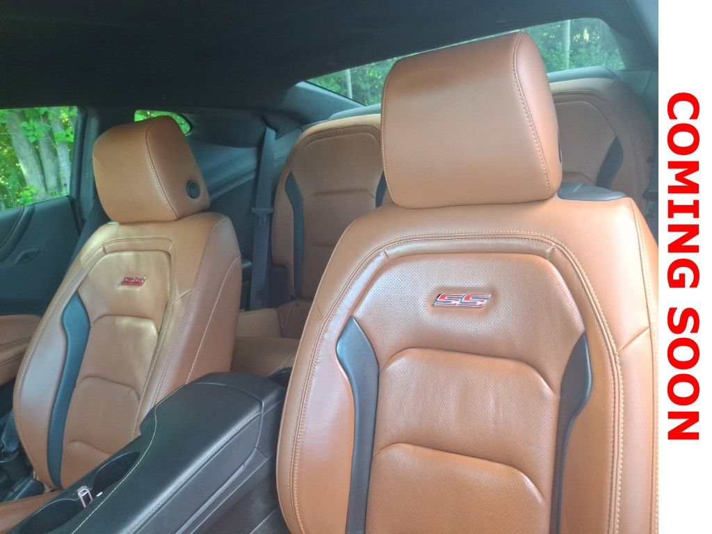 Used 2019 Chevrolet Camaro SS RWD image 11