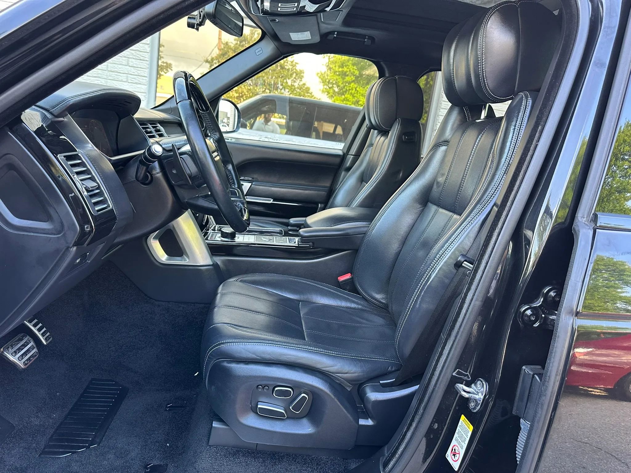 Used 2014 Land Rover Range Rover Autobiography AWD/4WD image 15