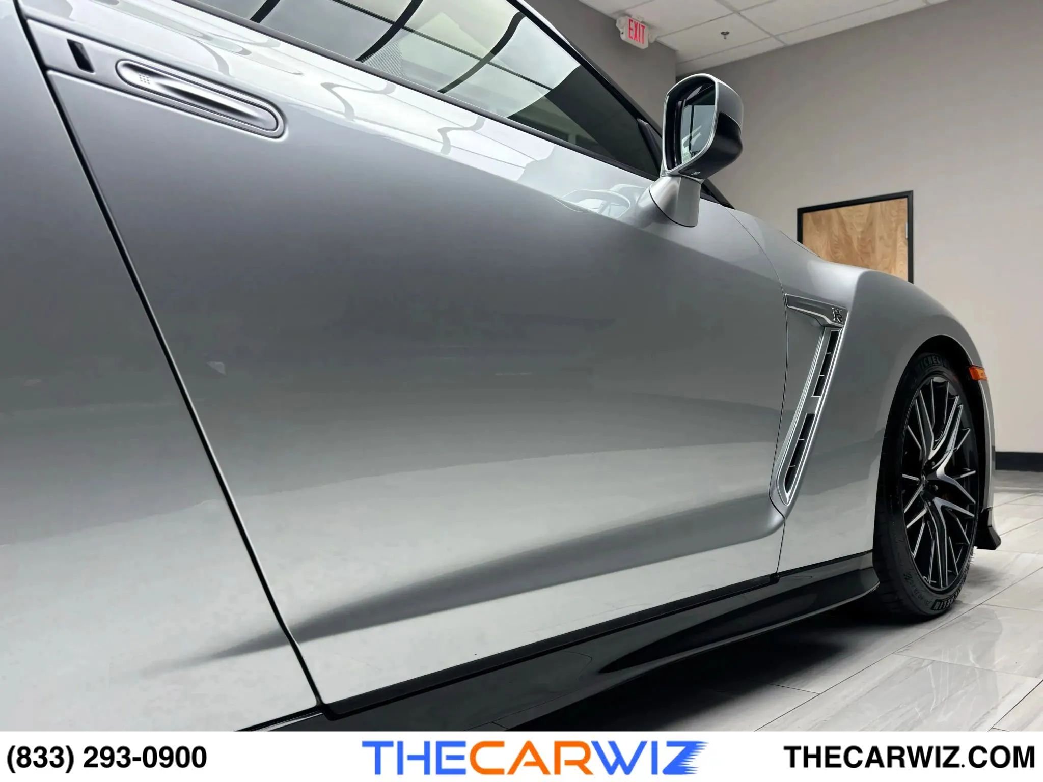 Used 2023 Nissan GT-R Premium w/ Premium Interior Package image 36