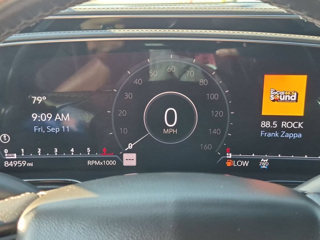 Used 2021 Cadillac Escalade ESV Sport w/ Driver Assist Tech Package AWD/4WD image 3