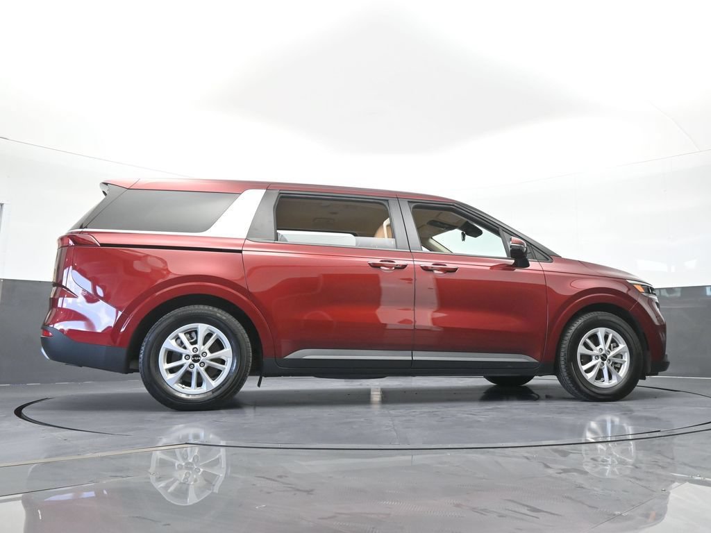 Used 2024 Kia Carnival LX FWD image 57