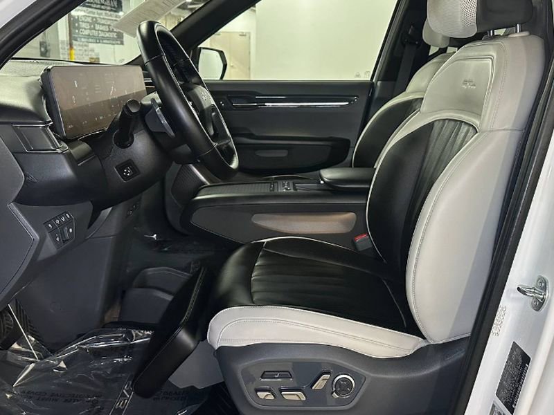 Used 2024 Kia EV9 GT-Line AWD/4WD image 20