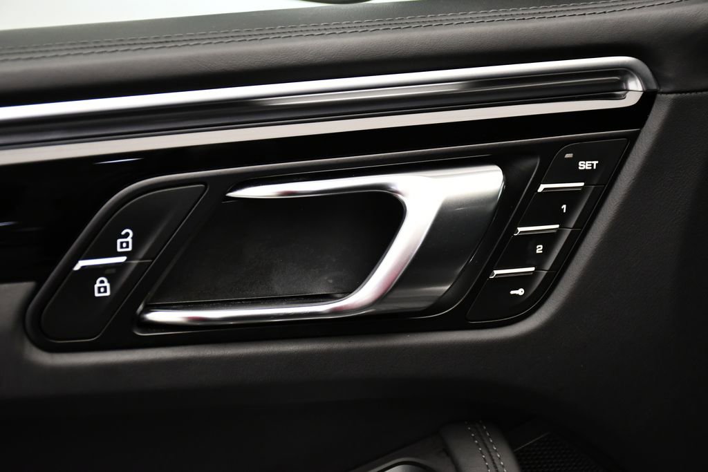 Used 2024 Porsche Macan S image 38