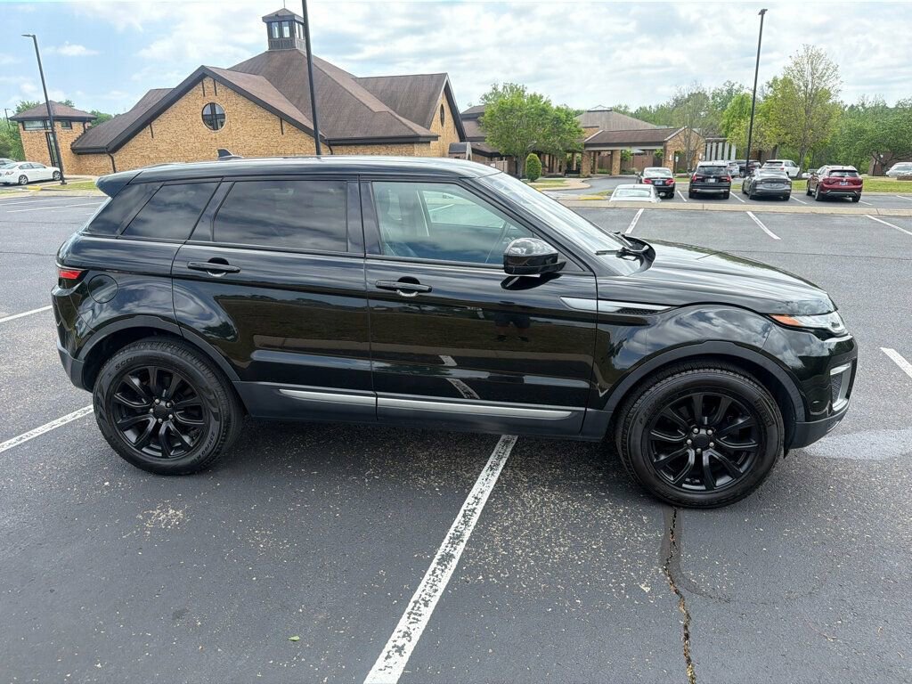 Used 2016 Land Rover Range Rover Evoque SE AWD/4WD image 8