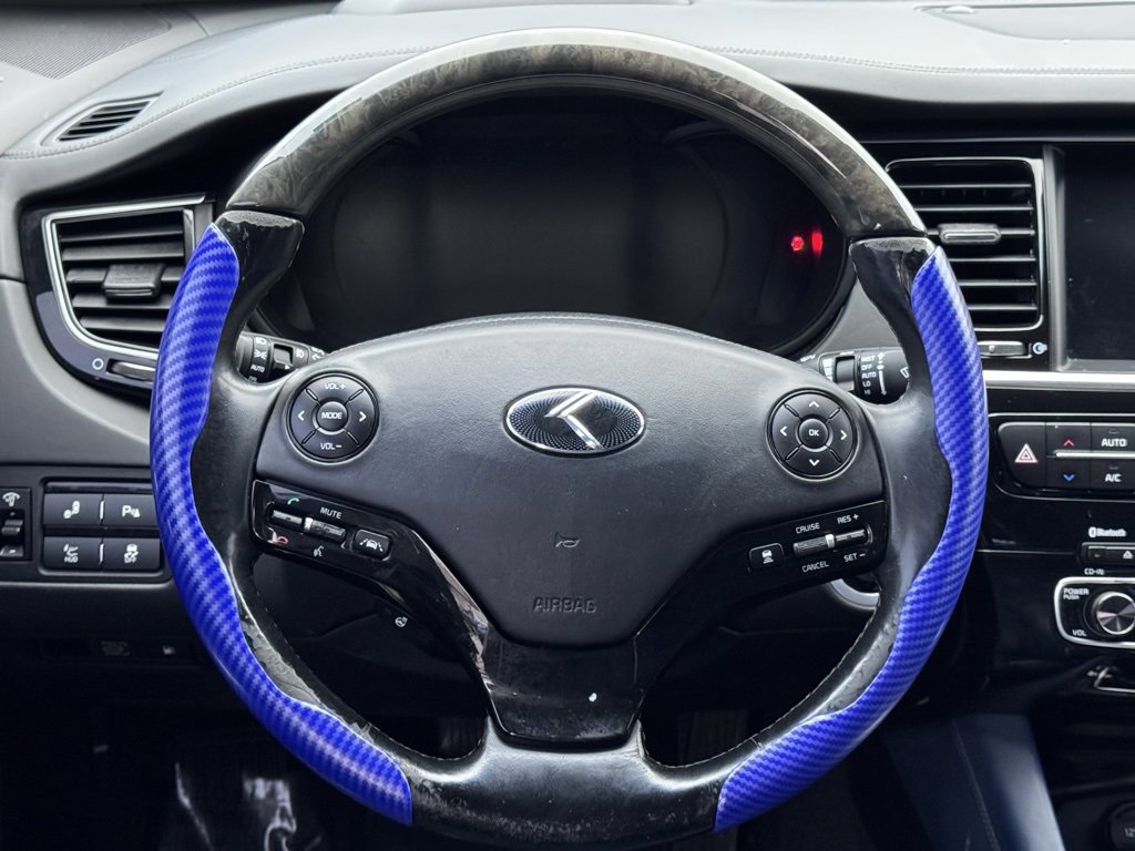 Used 2015 Kia K900 Luxury image 7