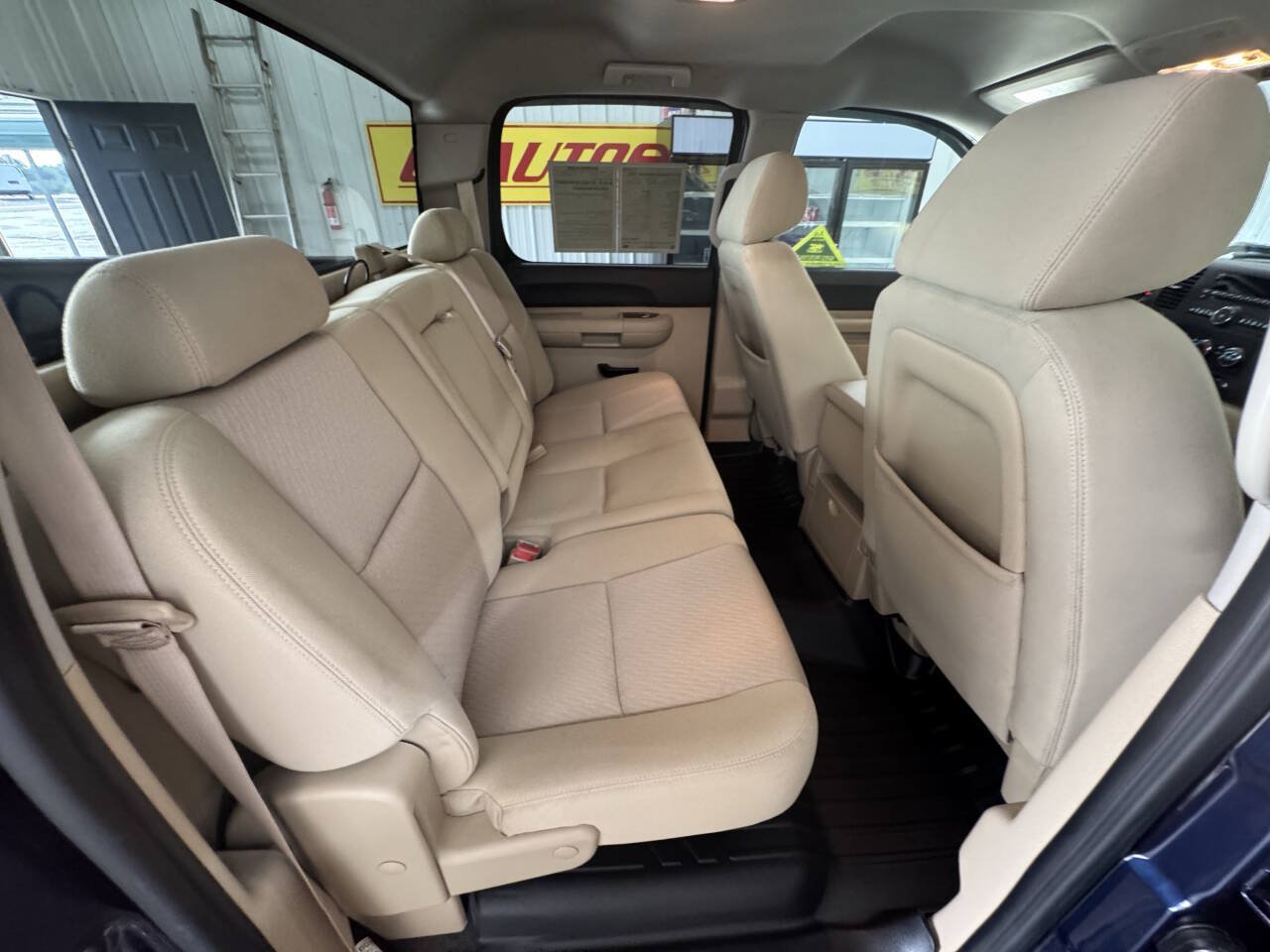 Used 2010 Chevrolet Silverado 1500 LT w/ Power Pack Plus AWD/4WD image 32