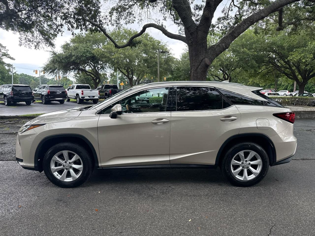 Used 2016 Lexus RX 350 FWD w/ Premium Package image 2