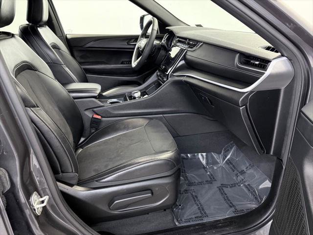 Certified 2024 Jeep Grand Cherokee L Altitude image 13