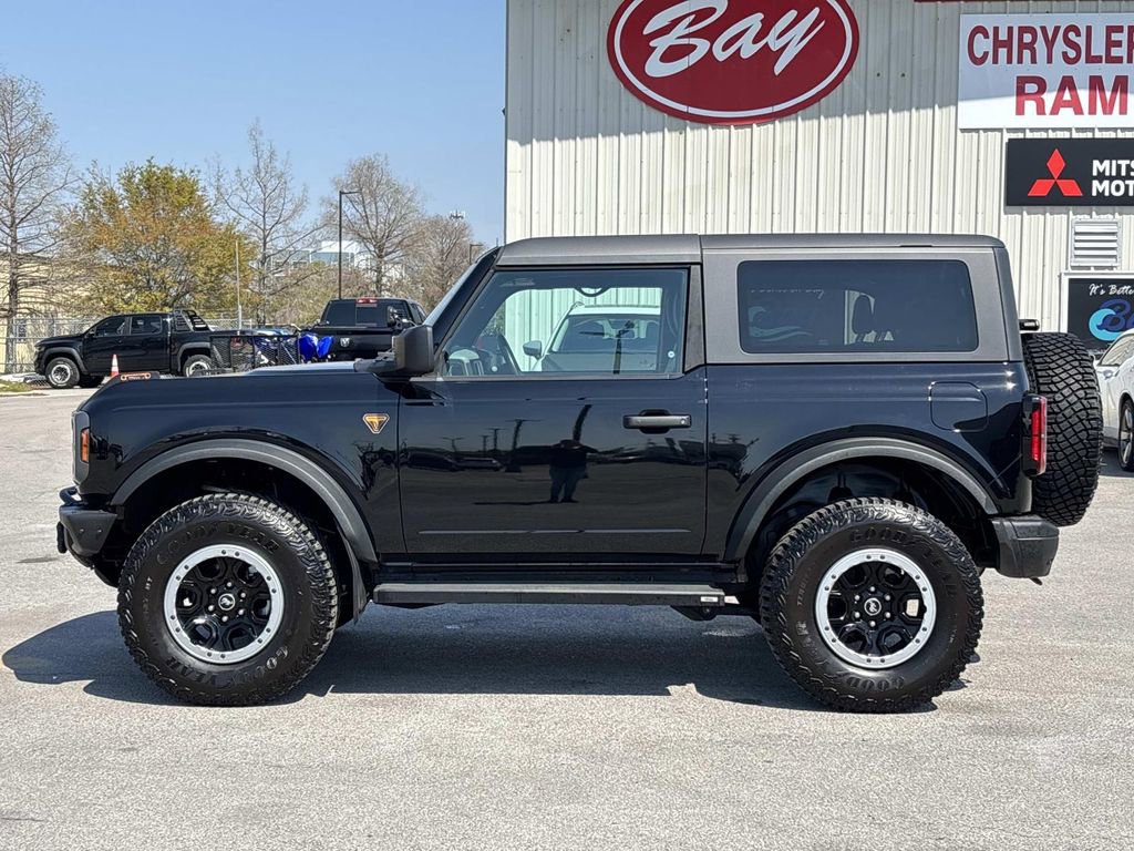 Used 2021 Ford Bronco Badlands w/ Sasquatch Package AWD/4WD image 2