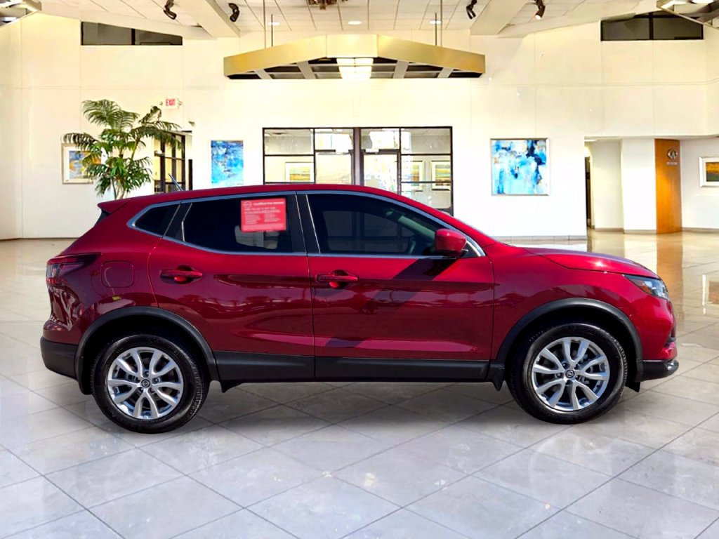 Certified 2022 Nissan Rogue Sport S AWD/4WD image 4