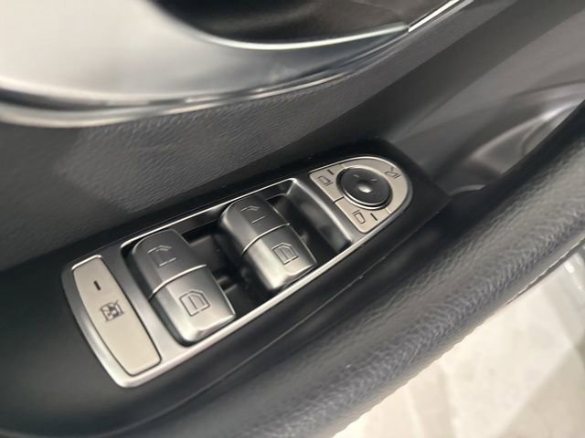 Used 2022 Mercedes-Benz E 350 Sedan image 22
