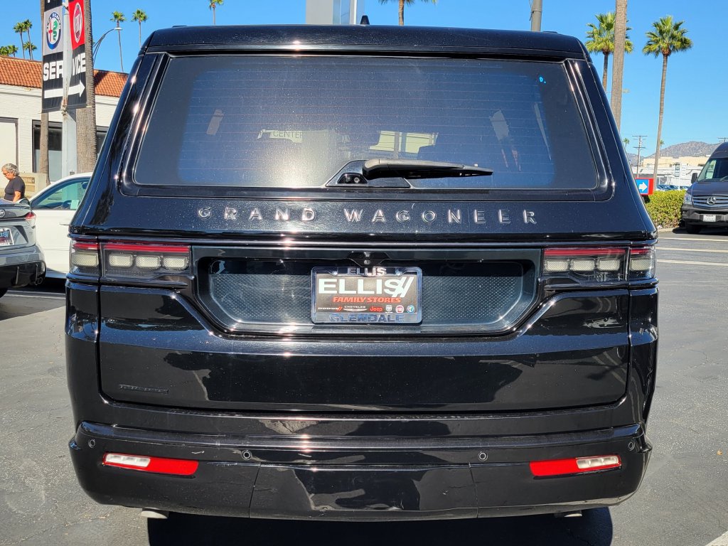 Used 2022 Jeep Grand Wagoneer Series II w/ Quick Order Packagew 28T AWD/4WD image 32
