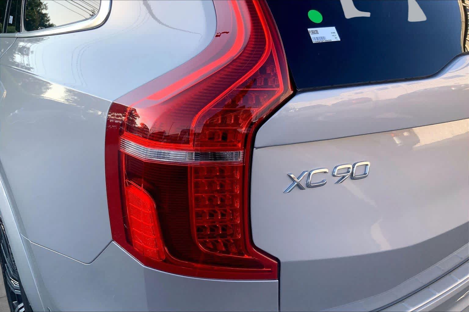 Used 2023 Volvo XC90 B6 Plus w/ Protection Package Premier AWD/4WD image 27