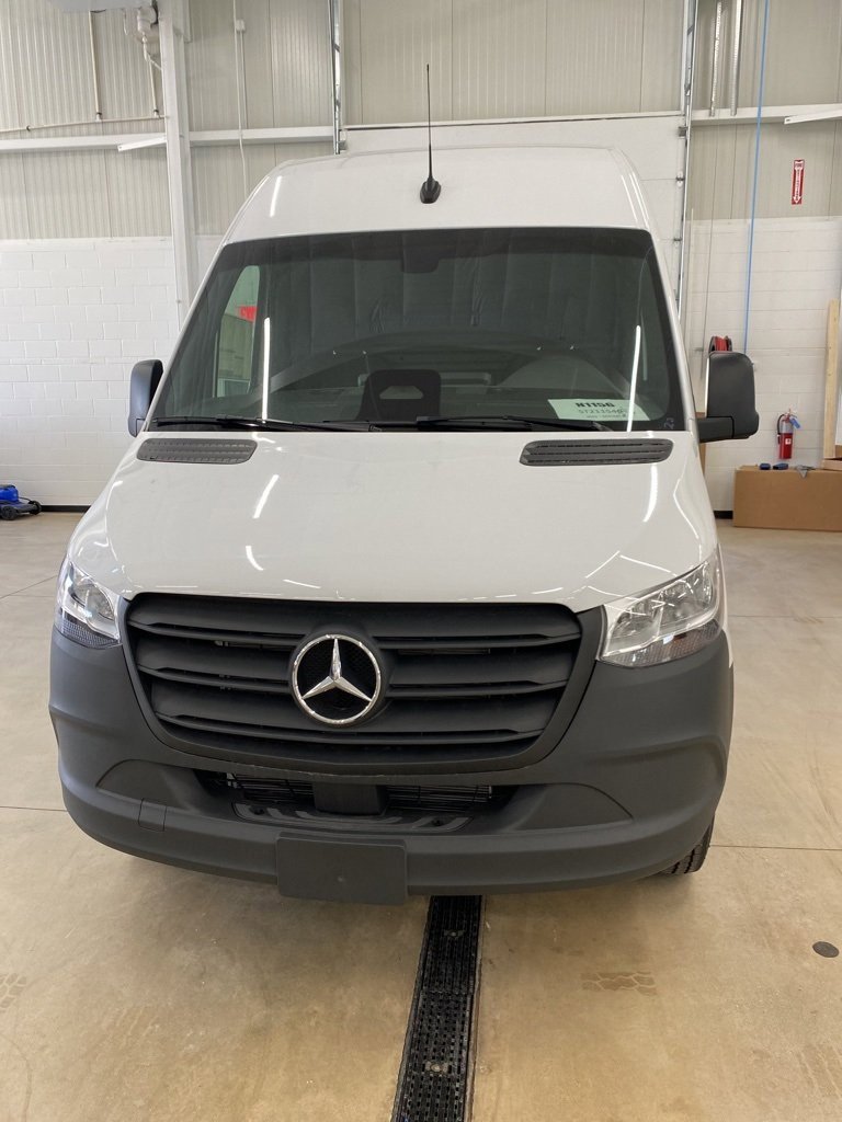 New 2025 Mercedes-Benz Sprinter 2500