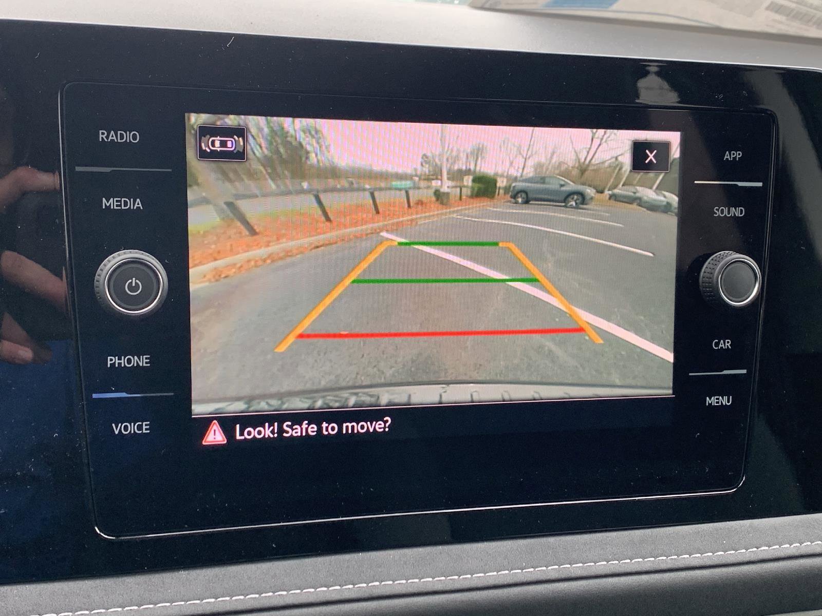 Used 2025 Volkswagen Taos SE w/ Taos Adventure Package (SXB) image 35