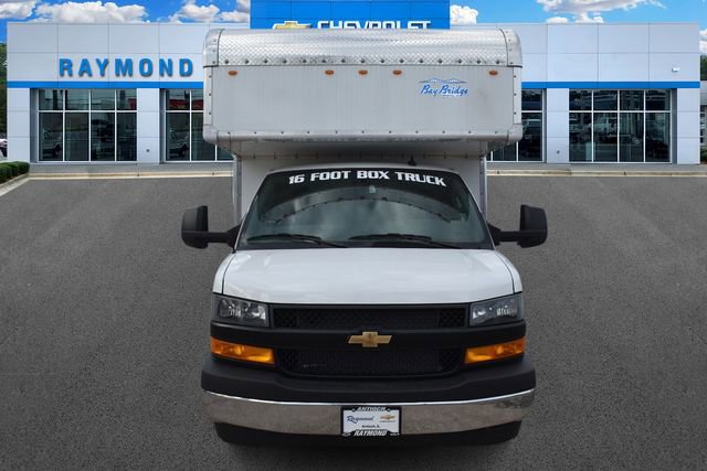 New 2025 Chevrolet Express 3500 w/ Power Convenience Package image 9