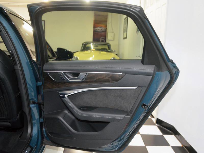 Used 2020 Audi S6 Premium Plus w/ S Sport Package image 29