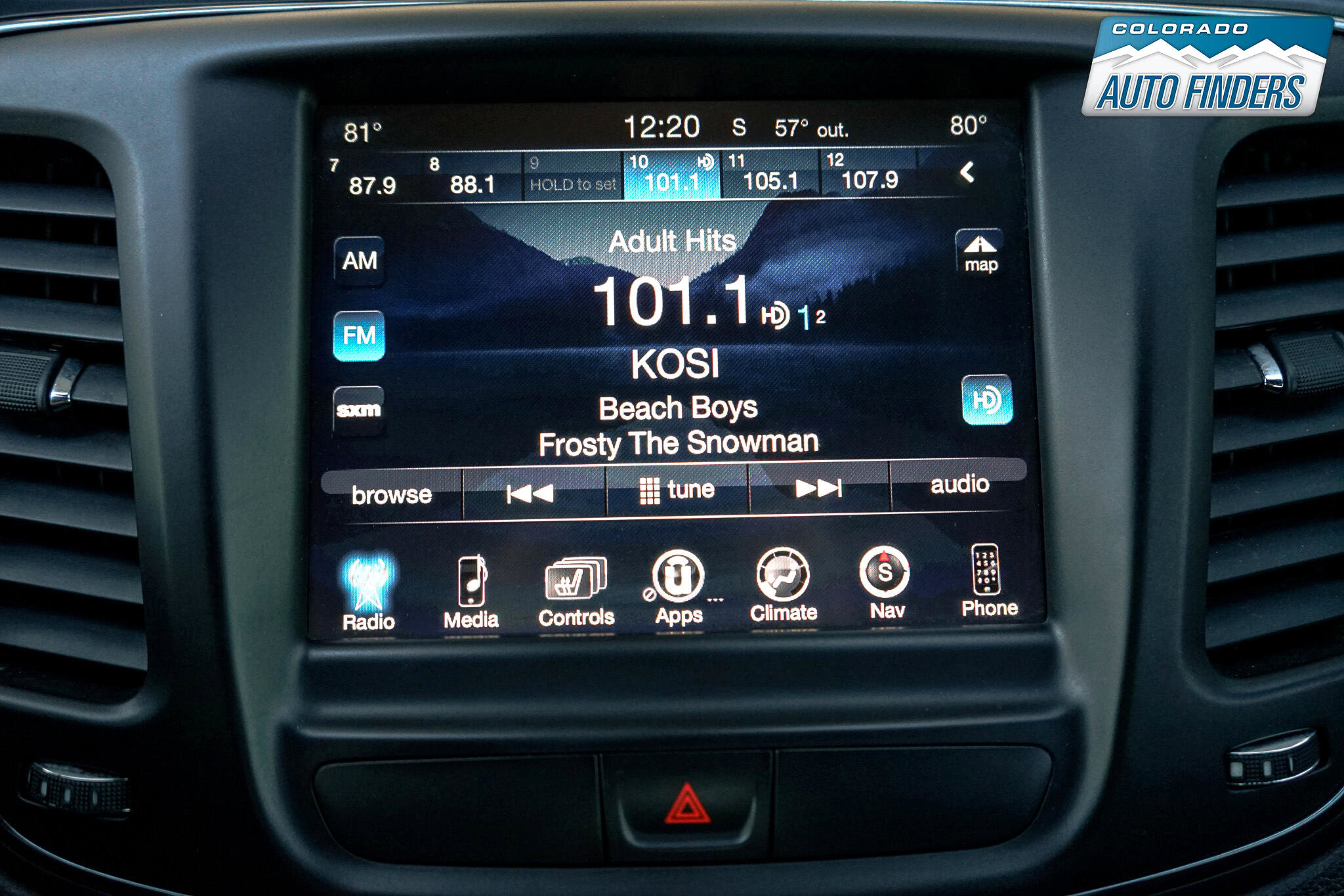 Used 2015 Chrysler 200 S w/ Navigation & Sound Group I image 17