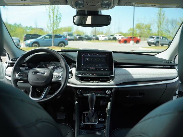 Used 2022 Jeep Compass Latitude image 26