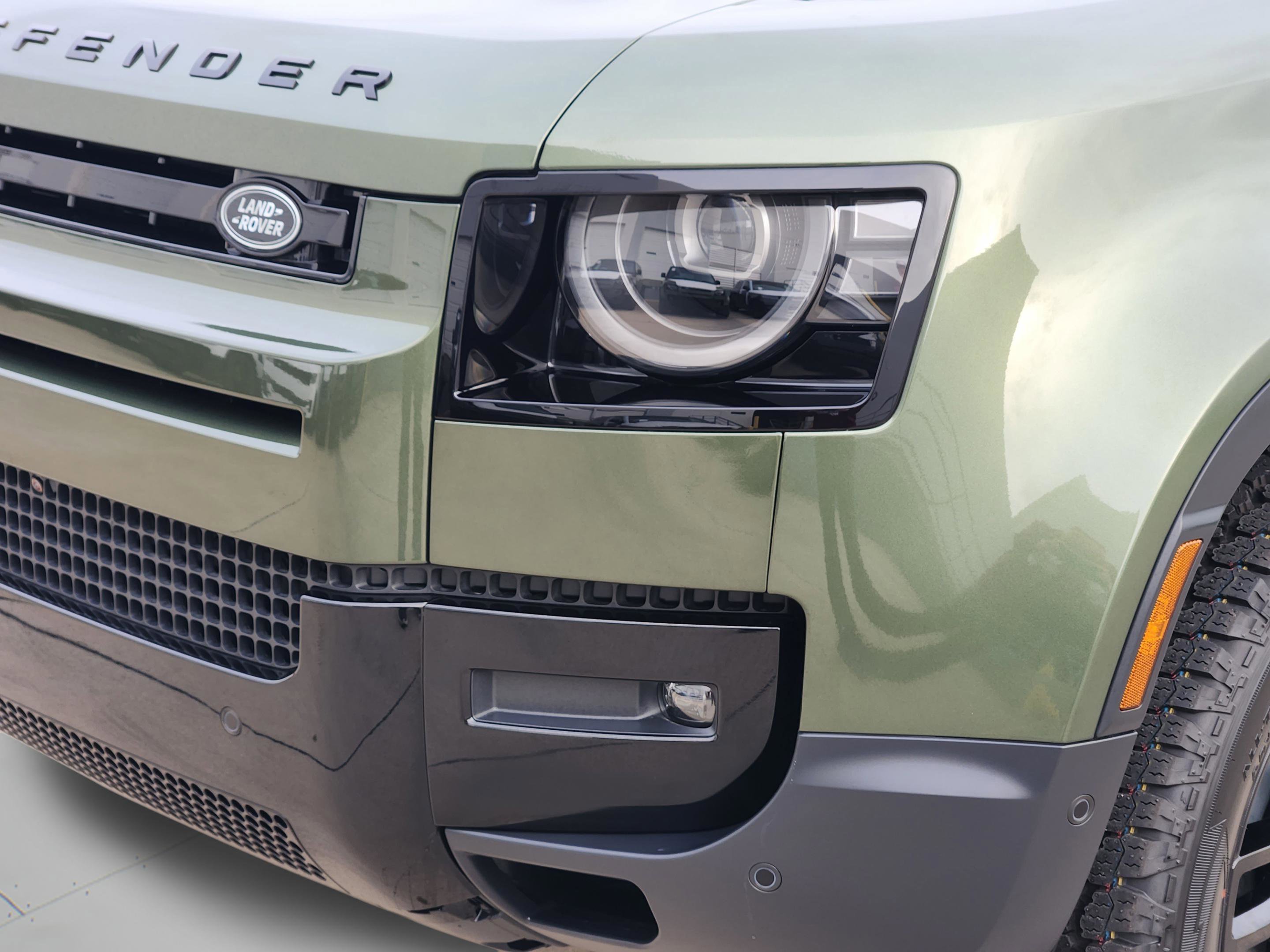New 2026 Land Rover Defender 110 S AWD/4WD image 29
