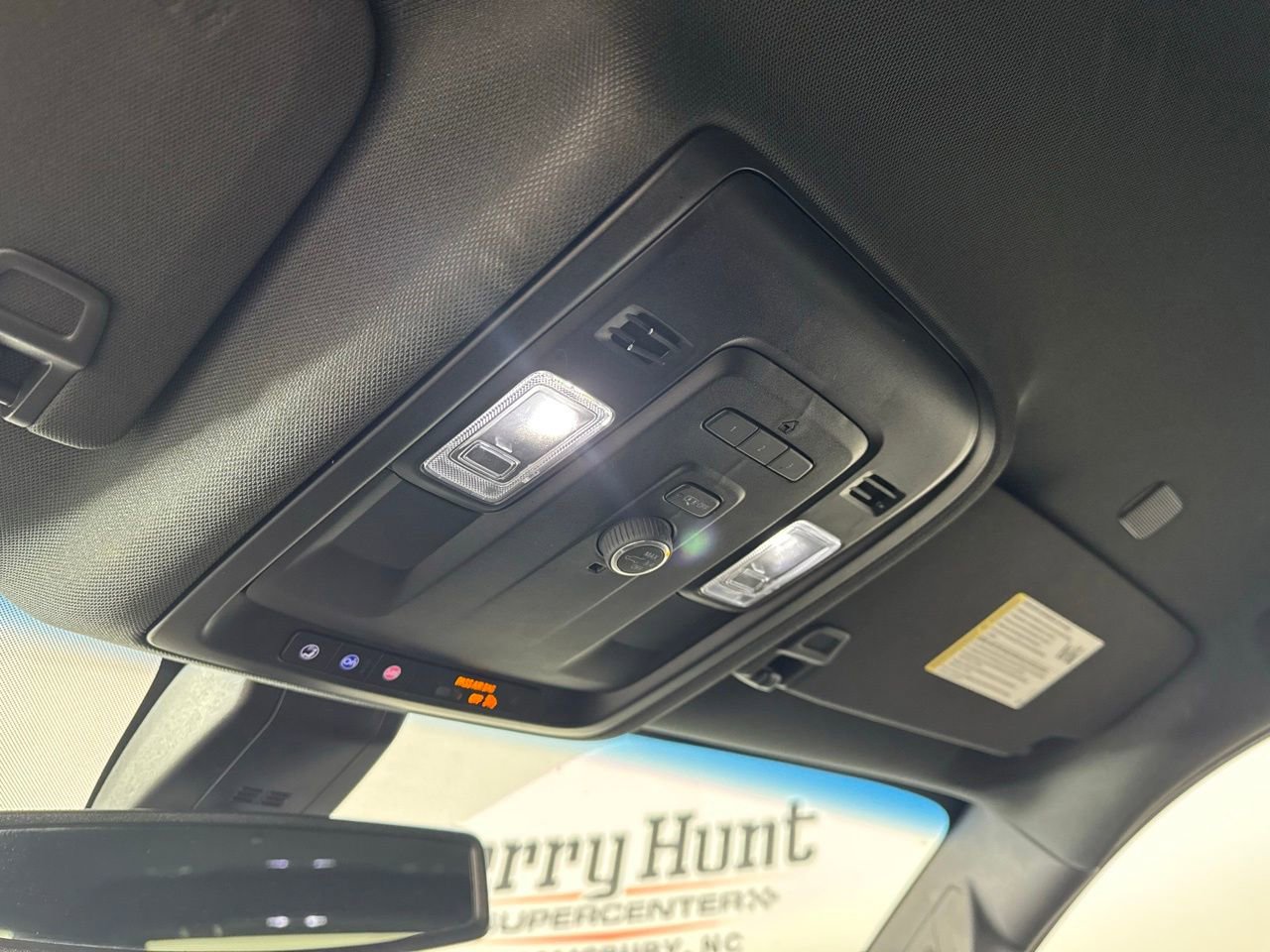 Used 2022 Chevrolet Tahoe Z71 image 25