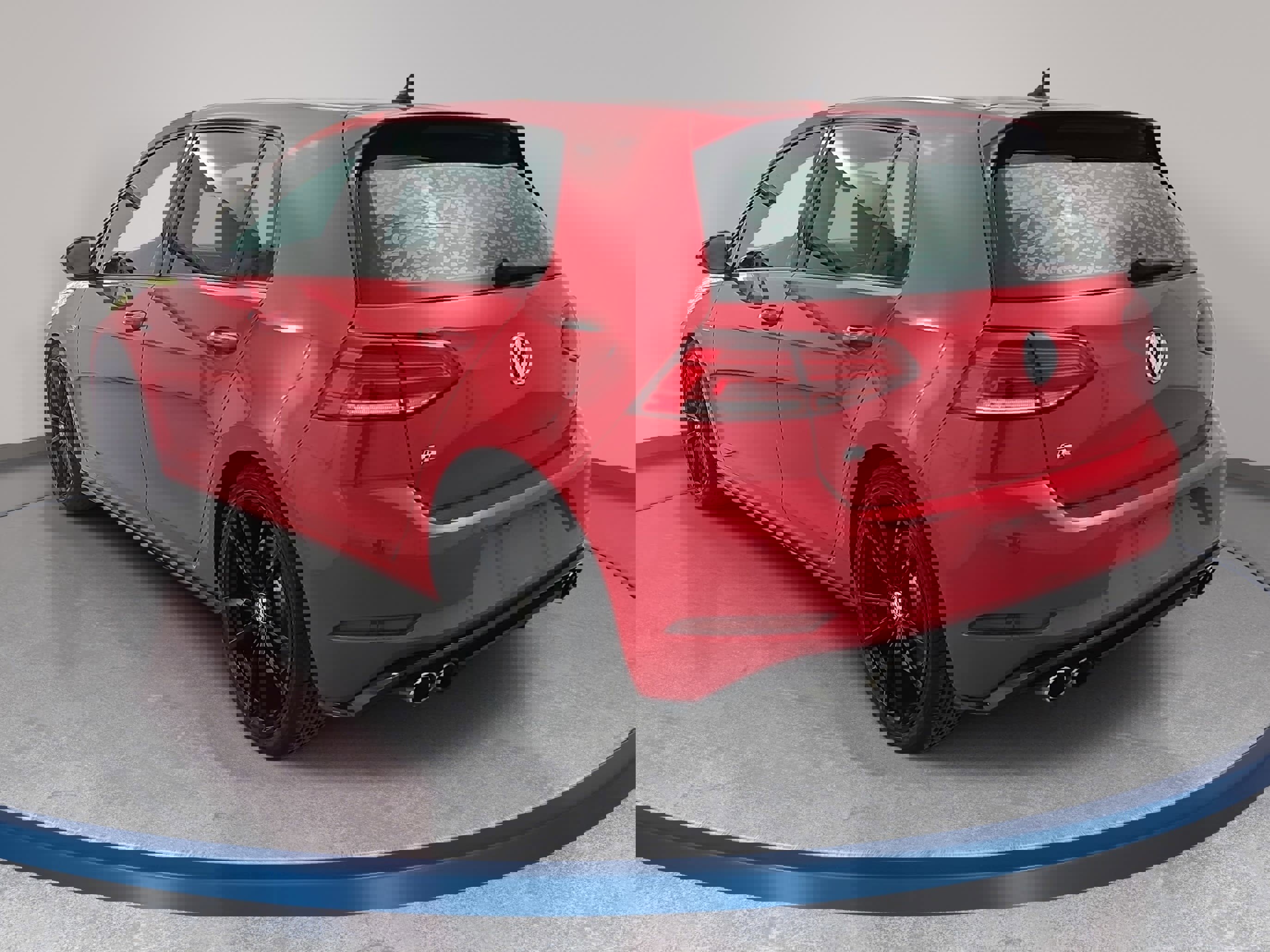 Used 2019 Volkswagen Golf R 4-Door image 7