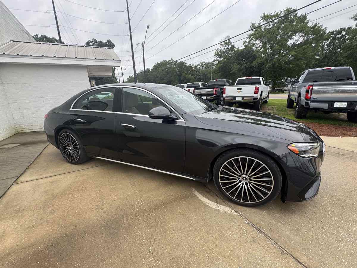 Used 2025 Mercedes-Benz E 350 Sedan w/ Multicontour Seating Package image 4