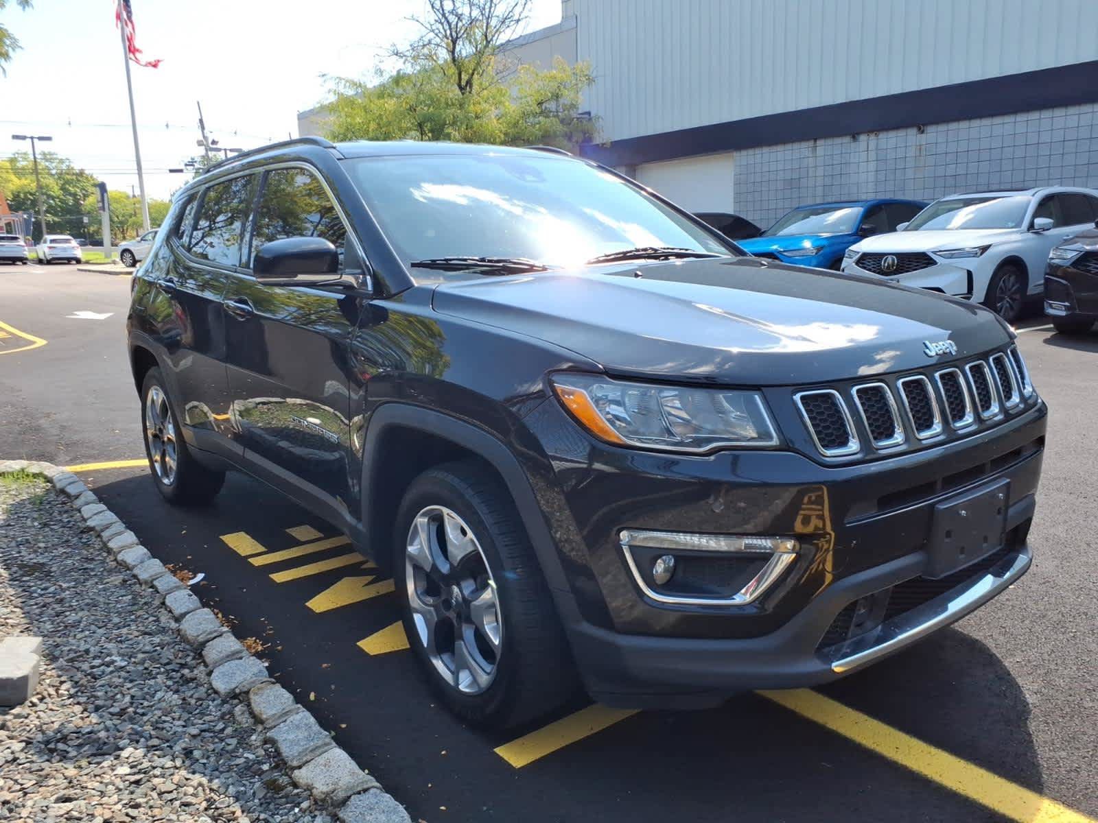 Used 2021 Jeep Compass Limited AWD/4WD image 2