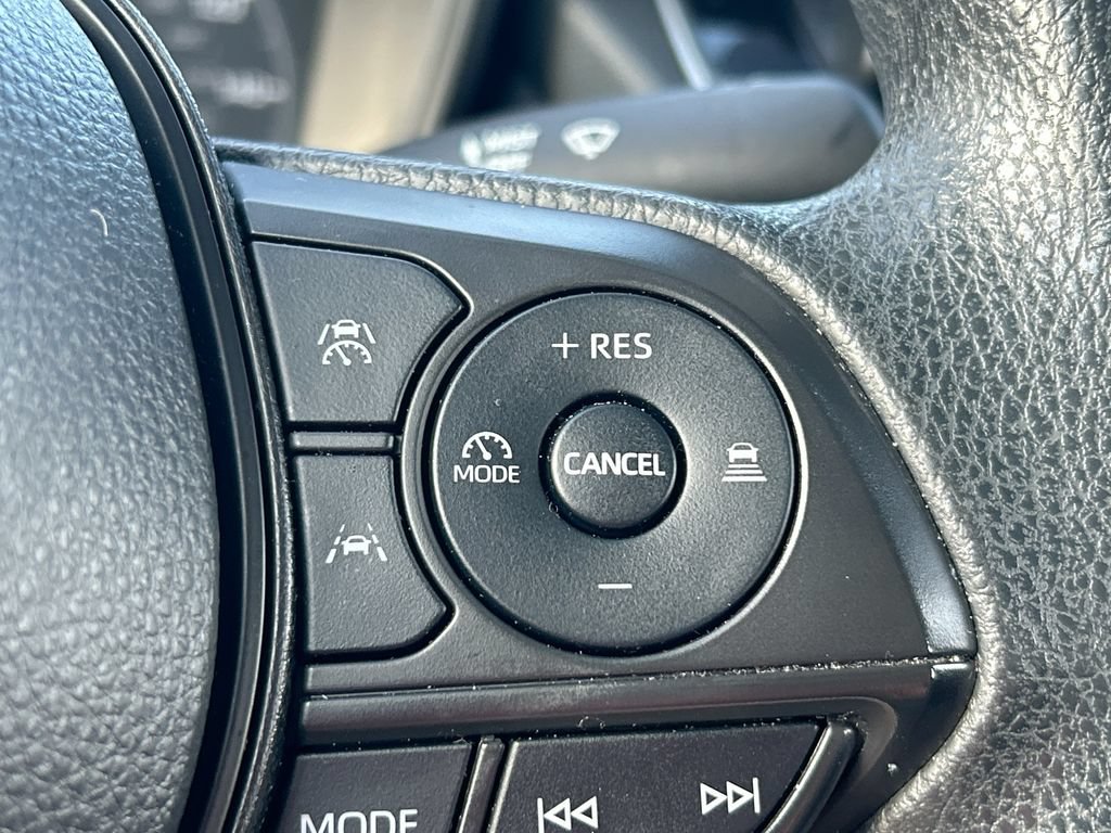 Used 2024 Toyota Corolla LE FWD image 17