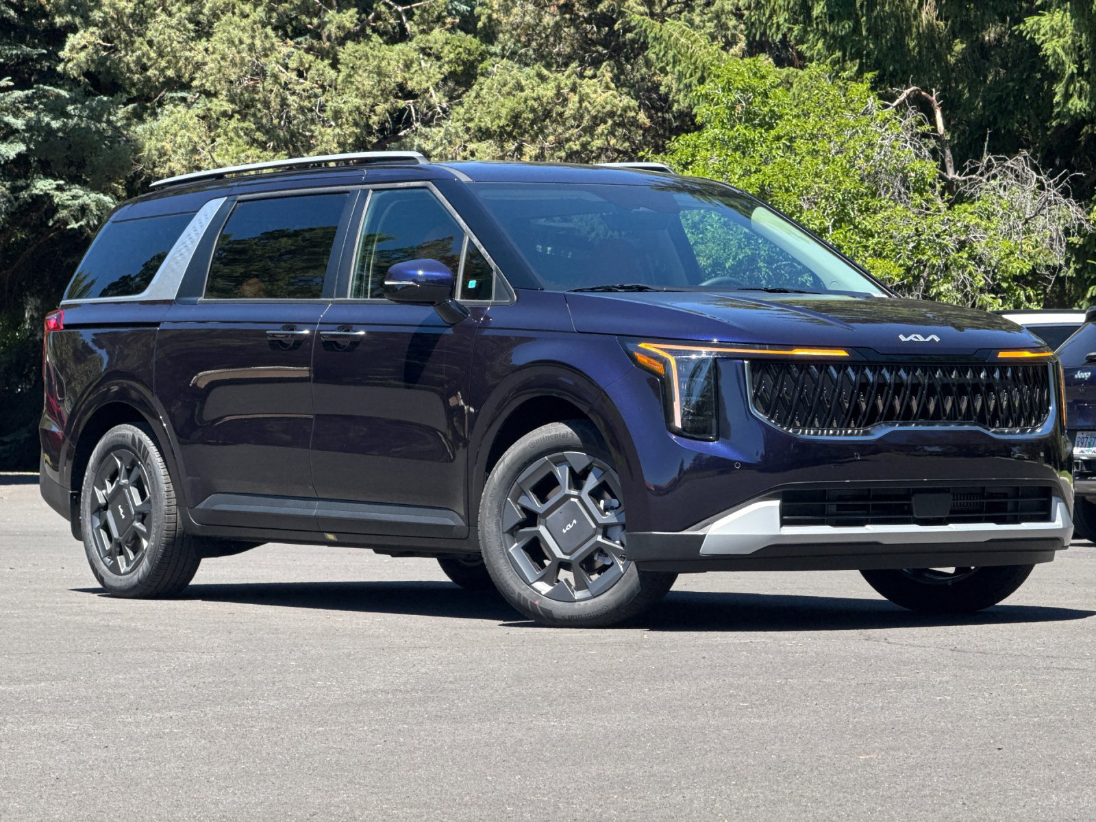 New 2026 Kia Carnival EX FWD image 2