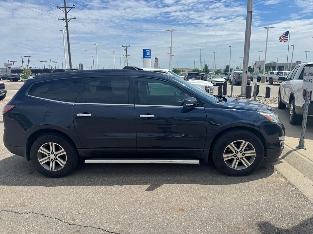 Used 2016 Chevrolet Traverse LT w/ LPO, 'HIT The Road' Package FWD image 2
