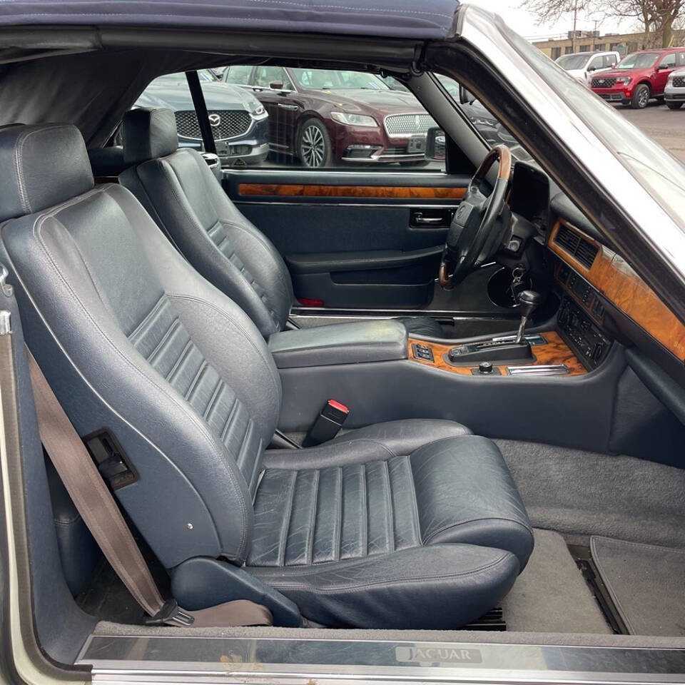 Used 1994 Jaguar XJS 4.0 Convertible RWD image 12