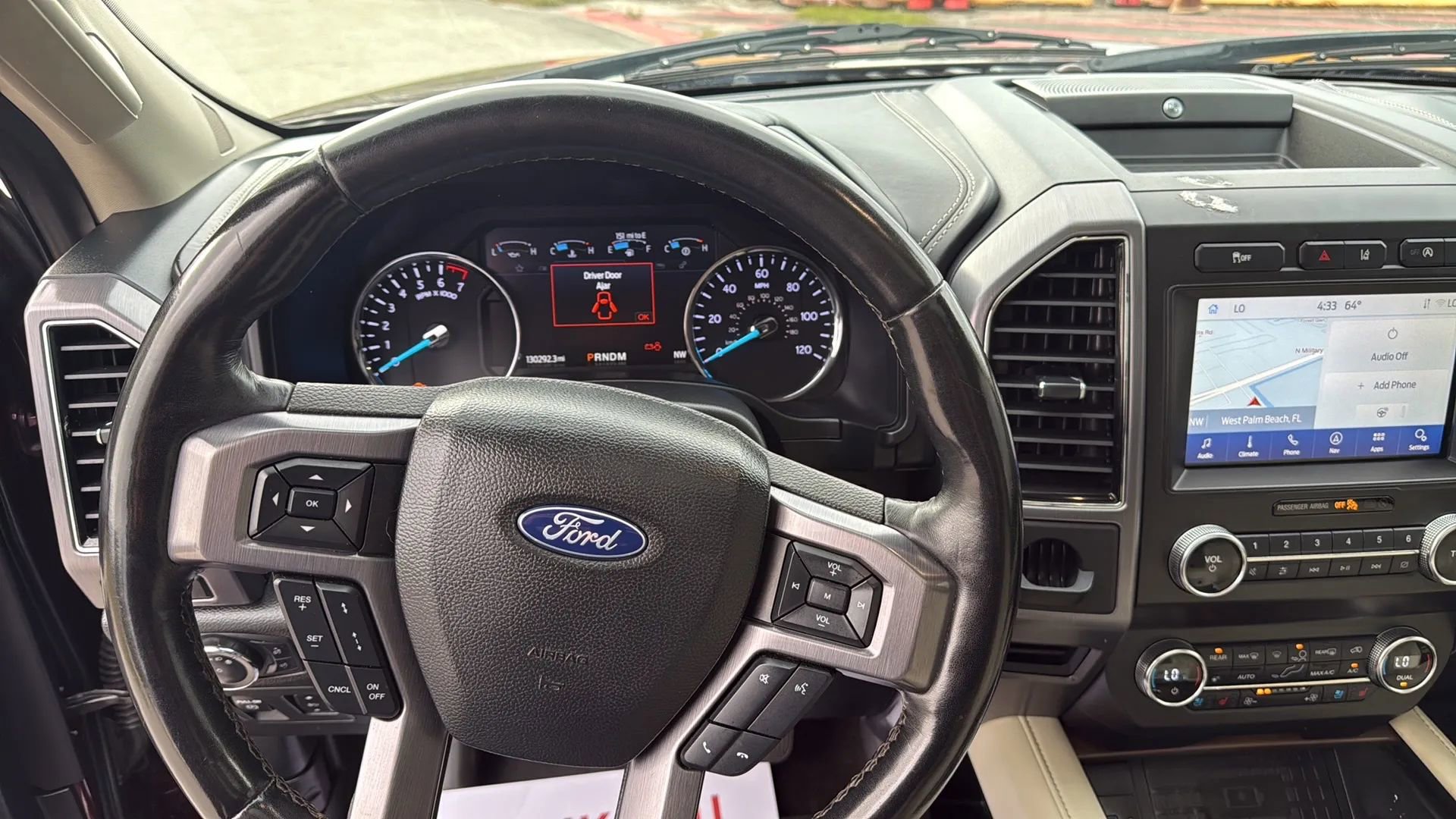 Used 2020 Ford Expedition Platinum image 11