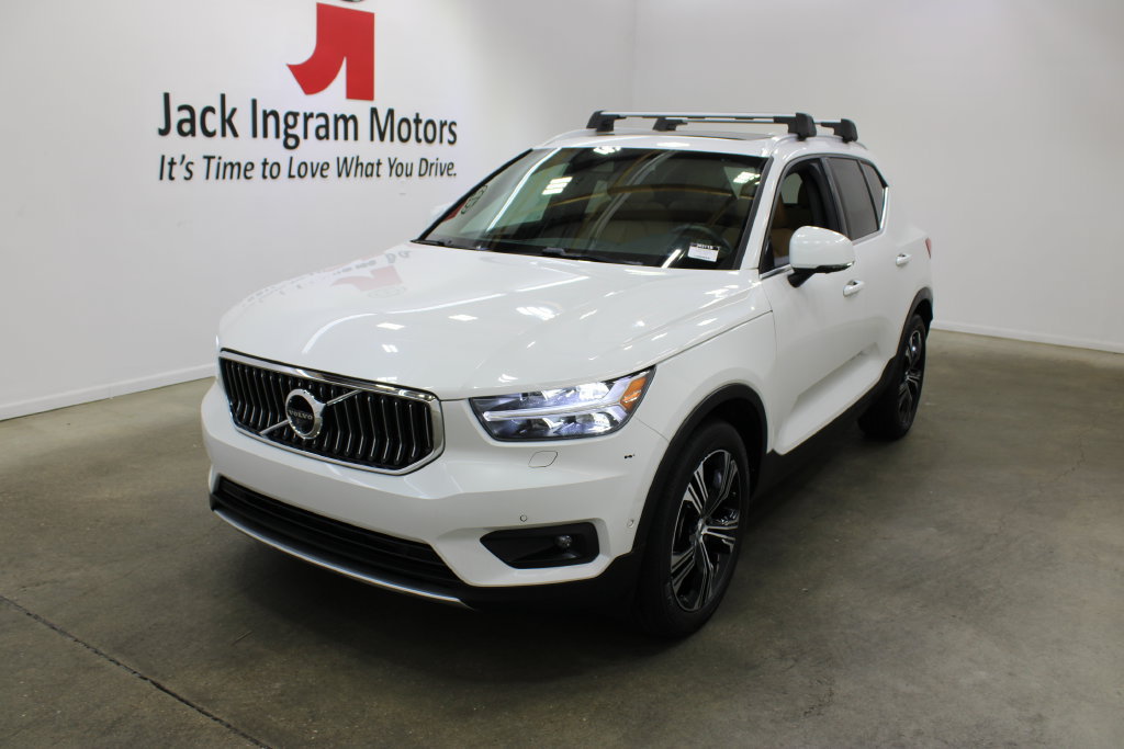 Used 2022 Volvo XC40 T5 Inscription w/ Advanced Package