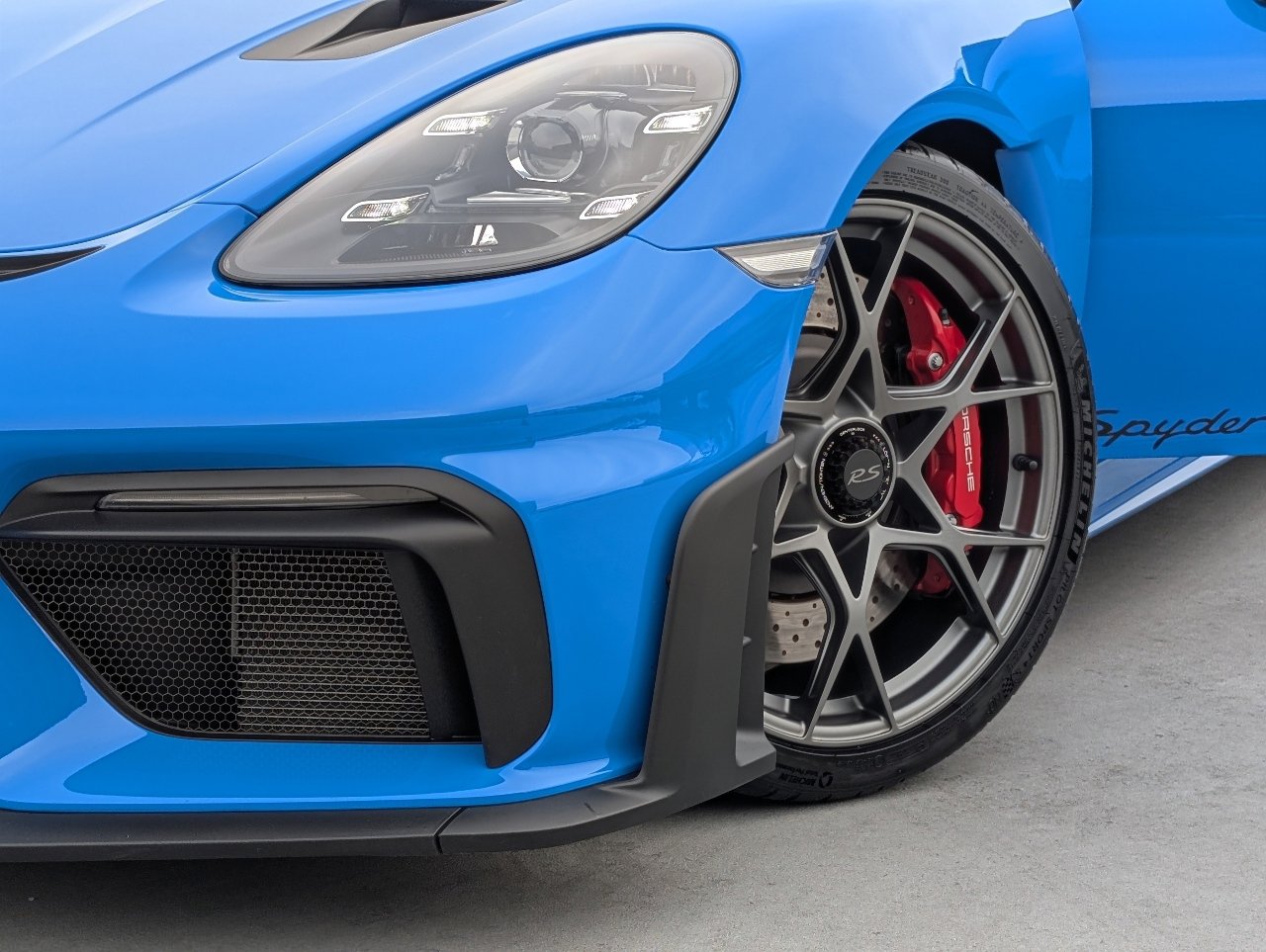 Used 2025 Porsche 718 Boxster Spyder RS image 8