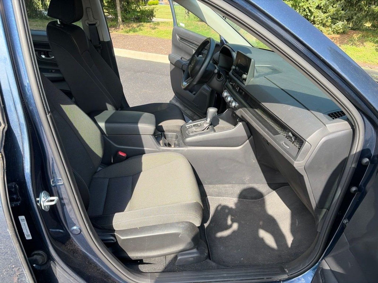 Used 2024 Honda CR-V LX image 23