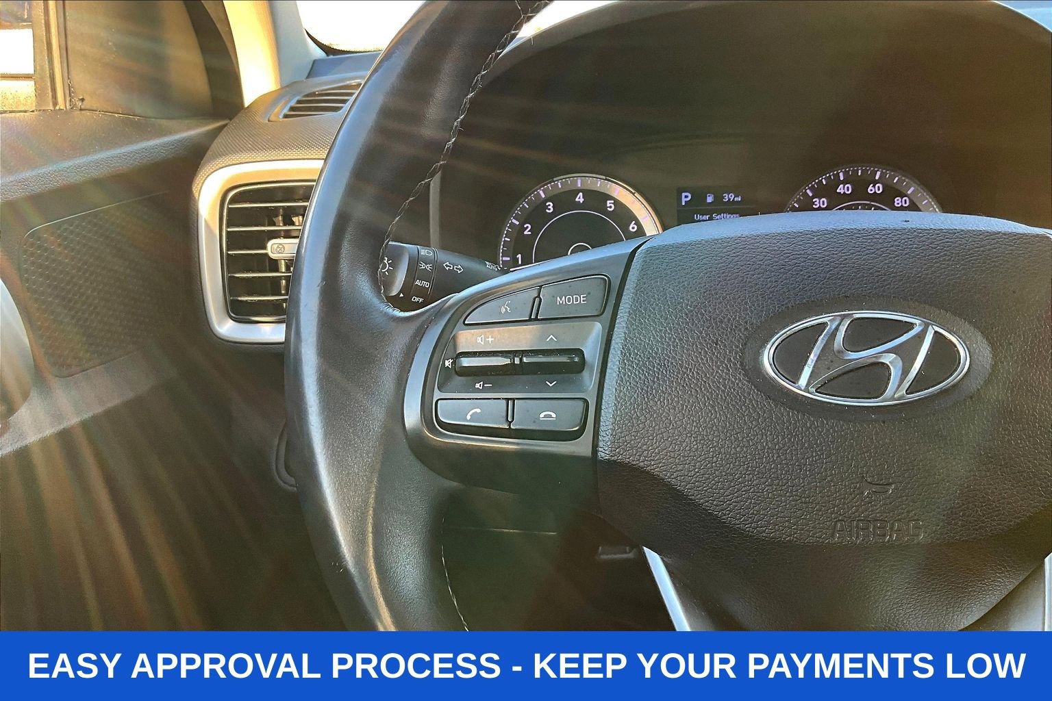 Used 2021 Hyundai Venue SEL FWD image 13