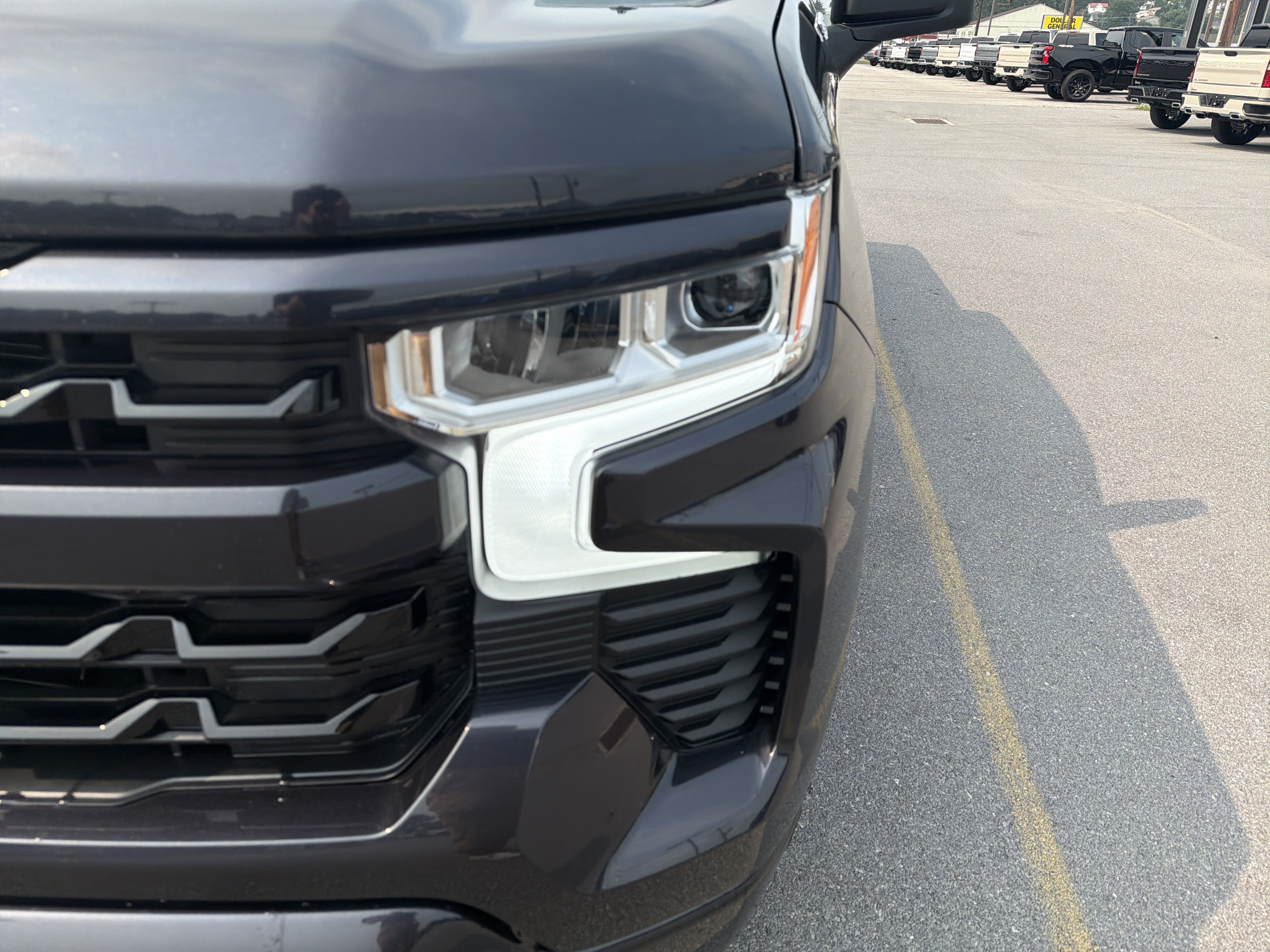 Used 2022 Chevrolet Silverado 1500 RST AWD/4WD image 11