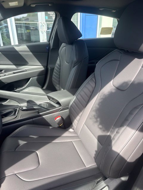 New 2026 Hyundai Elantra SEL Sport FWD image 12