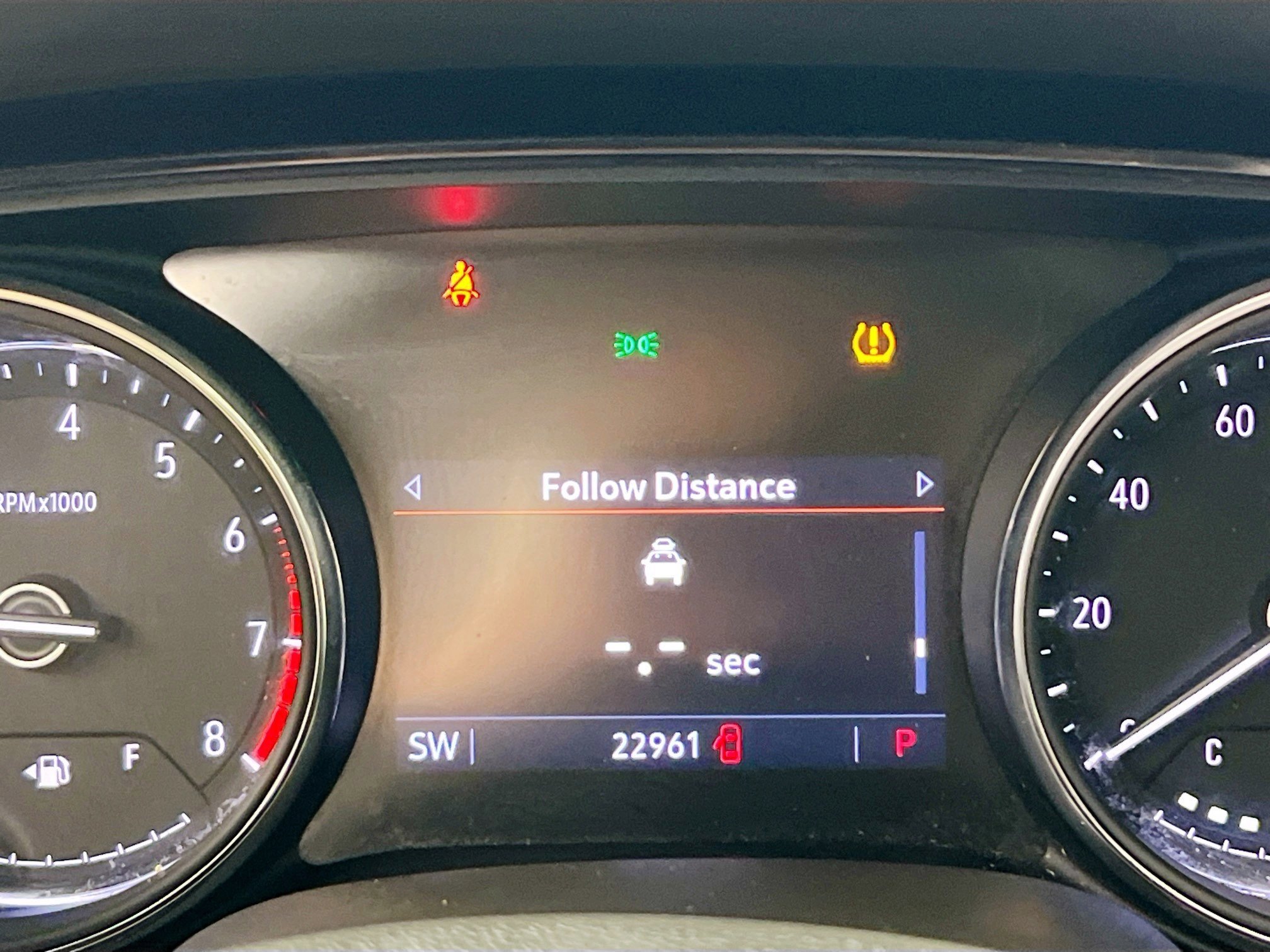 Used 2020 Buick Encore GX Essence w/ Advanced Technology Package image 23