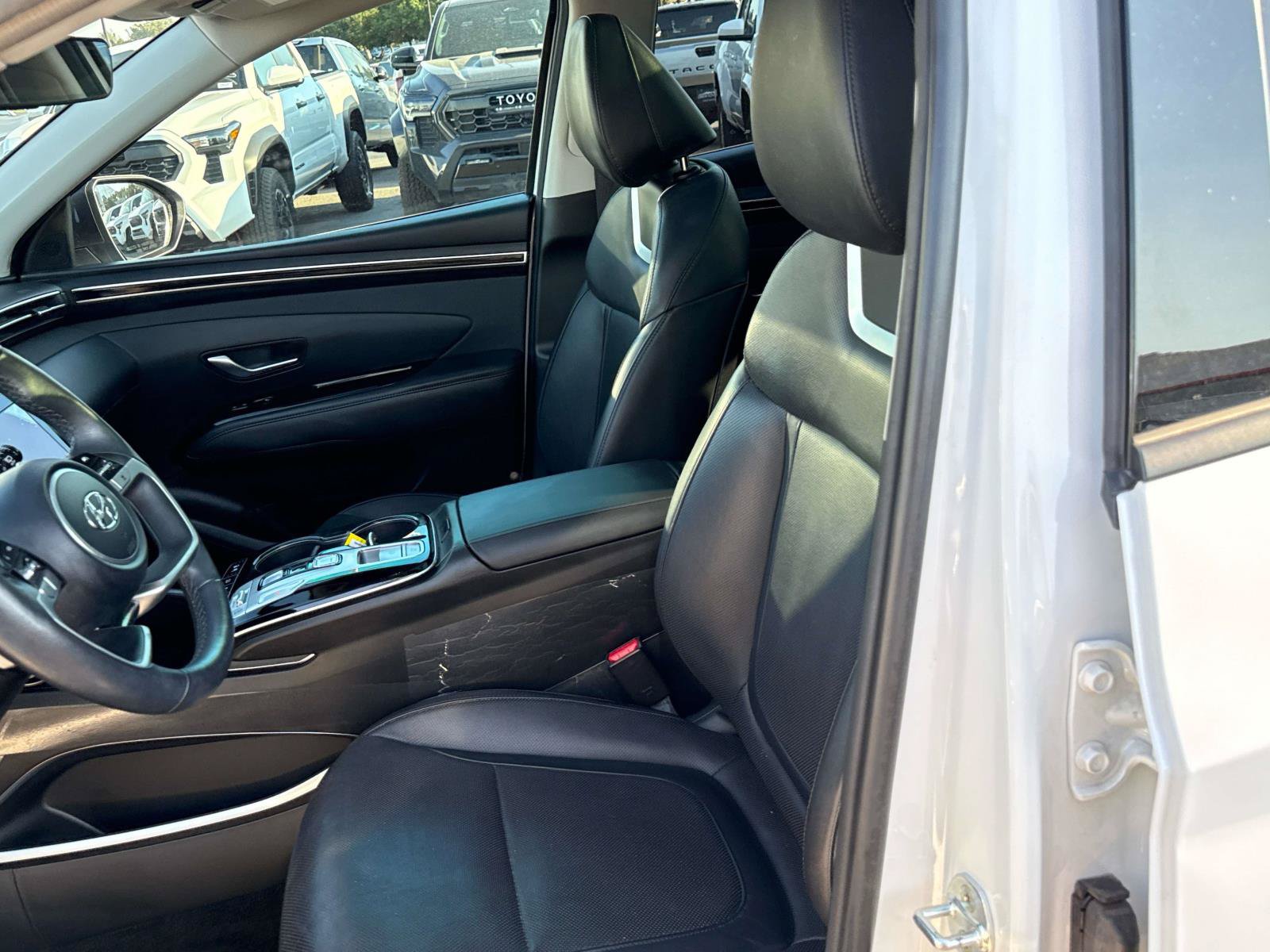 Used 2022 Hyundai Tucson Limited AWD/4WD image 11
