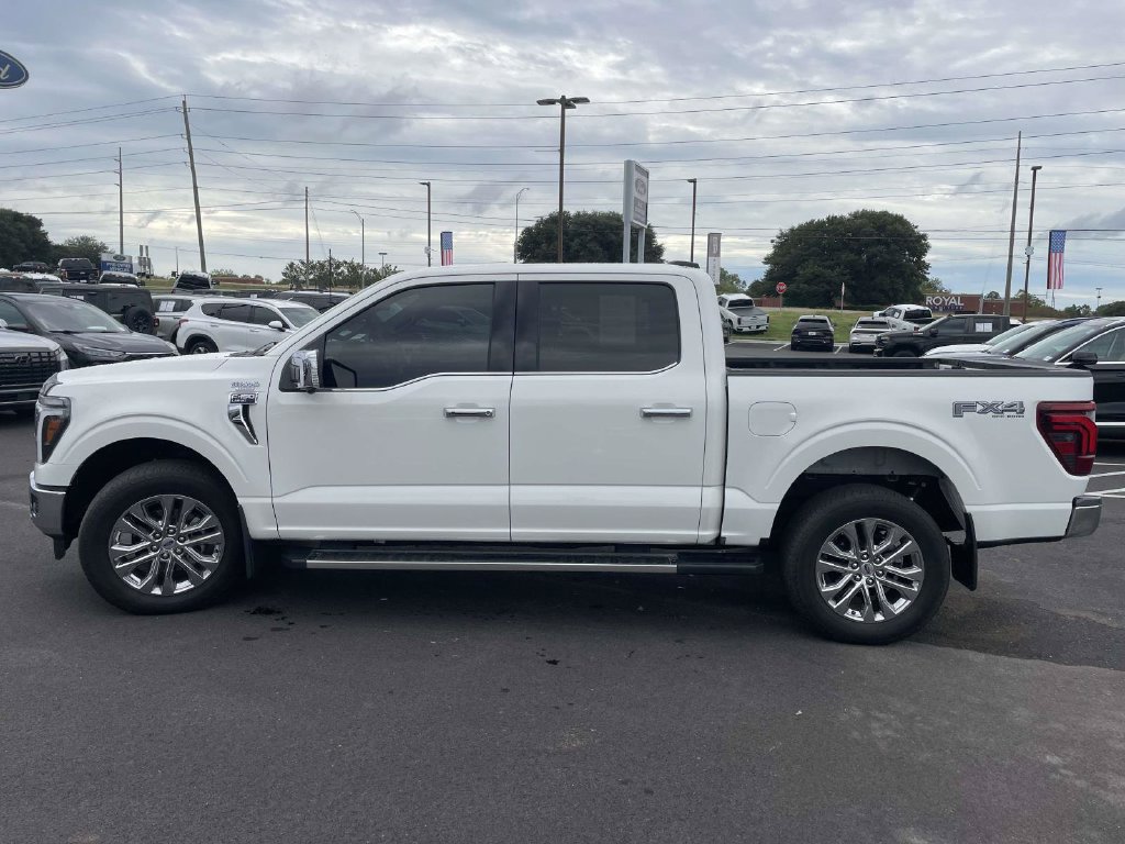 Used 2025 Ford F150 Lariat w/ Equipment Group 502A High AWD/4WD image 6