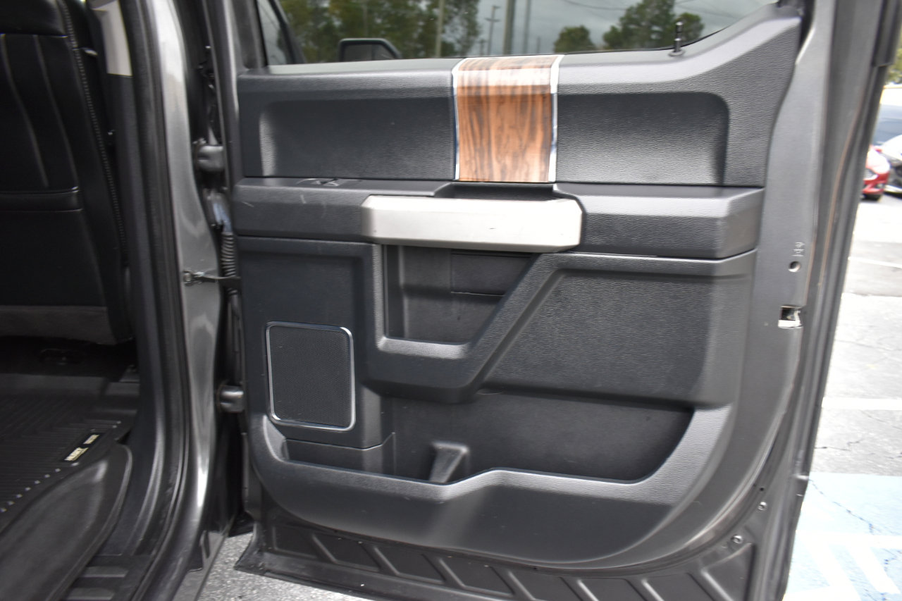 Used 2019 Ford F150 Lariat image 33