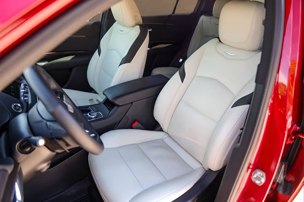 Used 2022 Cadillac XT4 Sport image 7