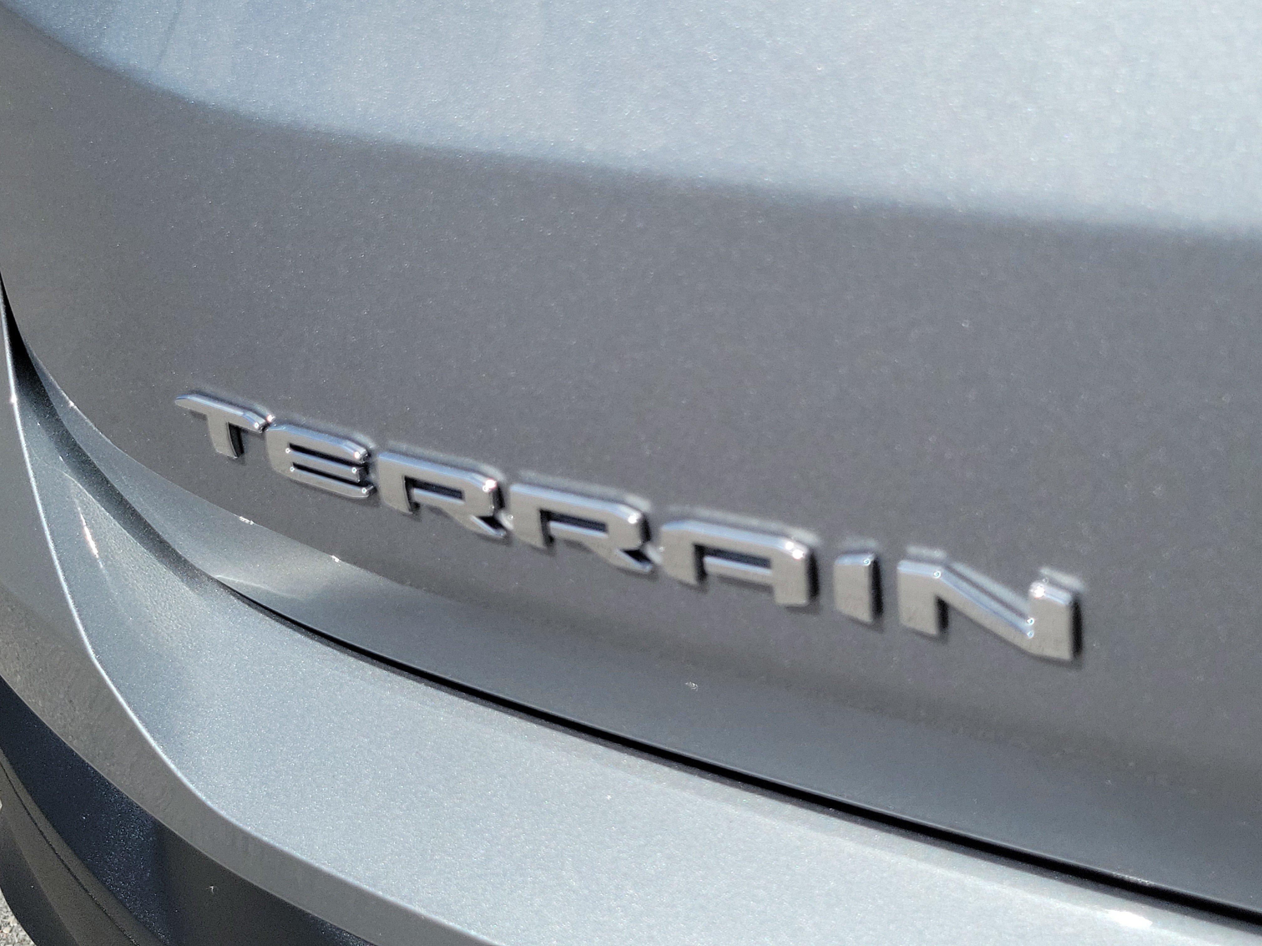Used 2024 GMC Terrain SLE FWD image 31