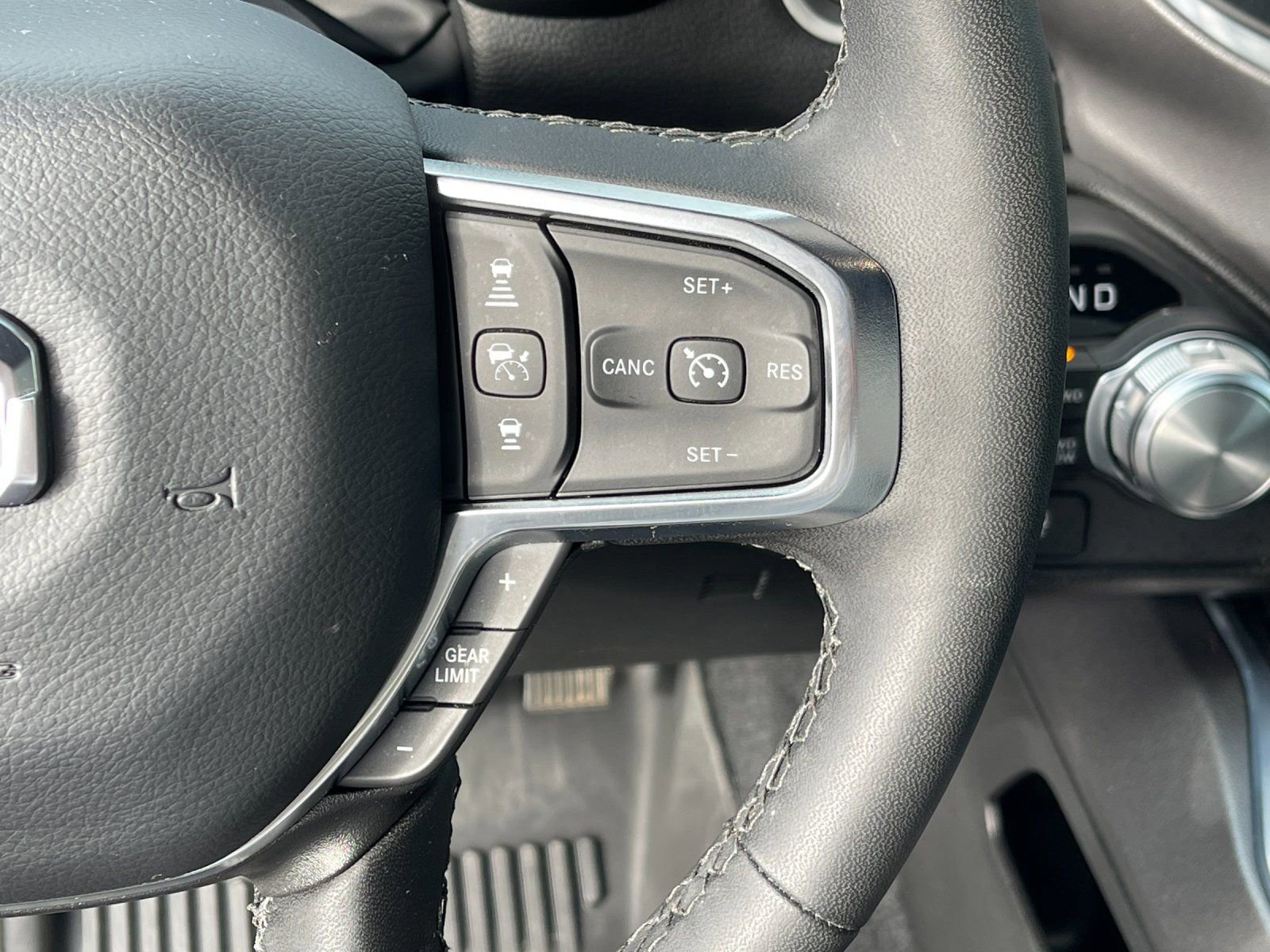 Used 2025 RAM 1500 Laramie w/ Sport Appearance Package image 28