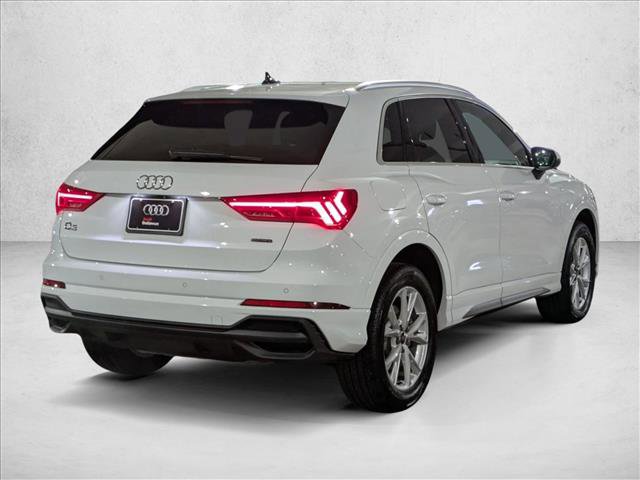 Used 2025 Audi Q3 2.0T Premium w/ Convenience Package image 5